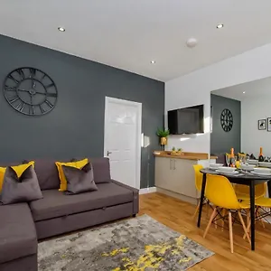 Henry Court 2 Apartment York